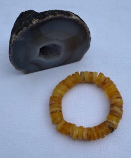 Amber disc bracelet